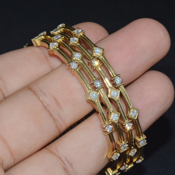 SET OF 4 DESIGNER NATURAL 4.65CTS VS F DIAMOND 18K SOLID GOLD STACKING BANGLES - Picture 5 of 10